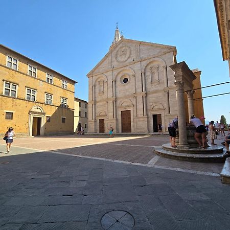 Finestra Dell'Angelo Apartment Pienza Exterior photo